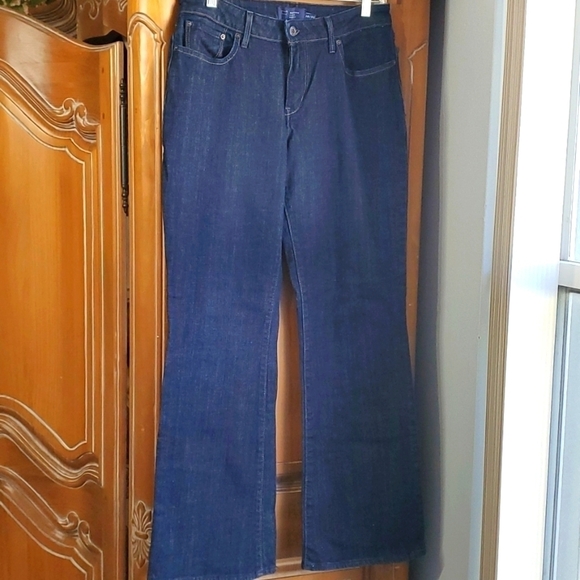 Levi's bold curve women's jean size 12/31  Great used condition Classic boot cut - Picture 1 of 9